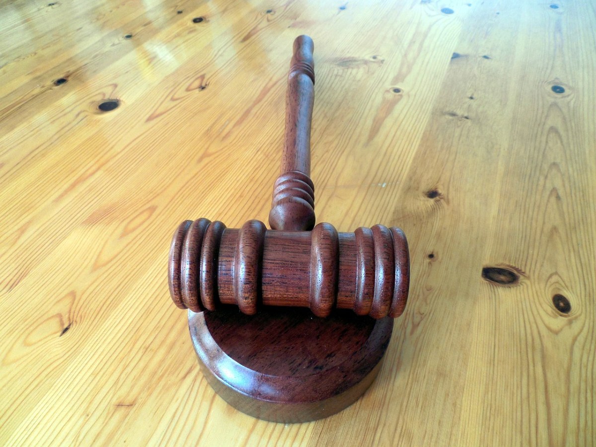 非法幫別人運輸一支槍罪判刑_非法營運罪一般判幾年_非法經(jīng)營罪一般怎么判刑